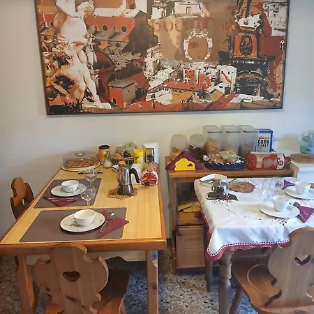 Arcobaleno Nocleg ze śniadaniem 3*