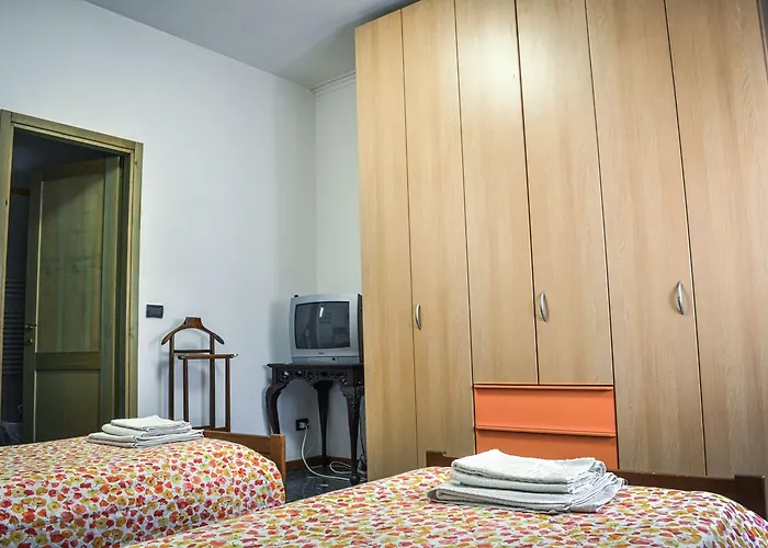 Arcobaleno Nocleg ze śniadaniem 3*